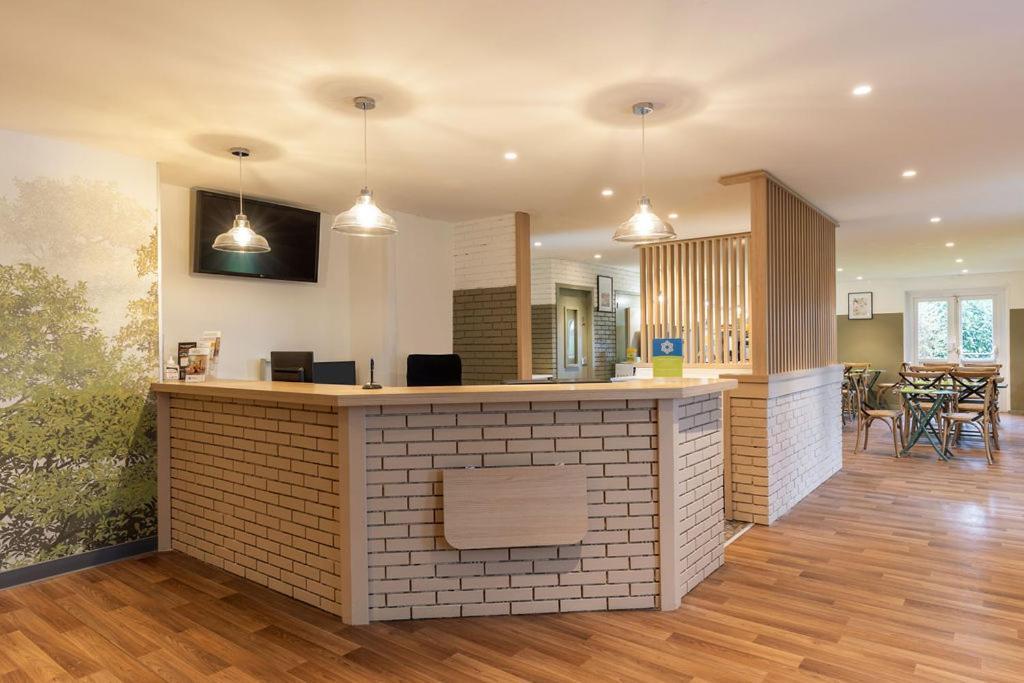 Sure Hotel By Best Western Plaisir Εξωτερικό φωτογραφία