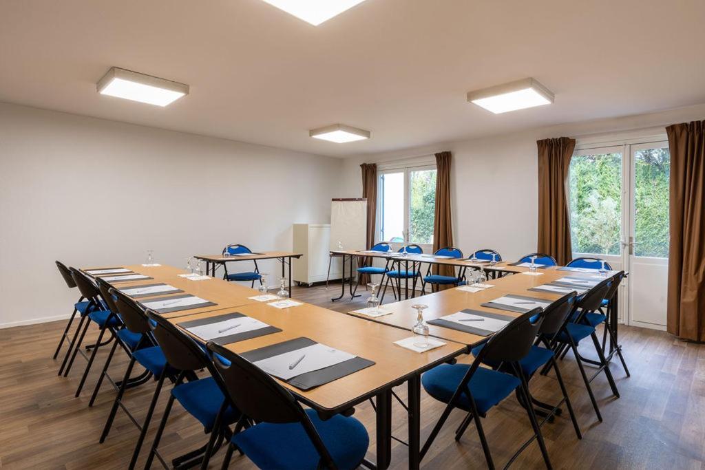 Sure Hotel By Best Western Plaisir Εξωτερικό φωτογραφία