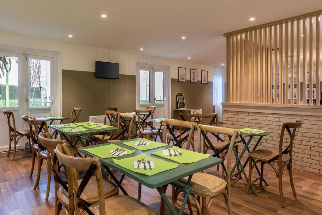 Sure Hotel By Best Western Plaisir Εξωτερικό φωτογραφία