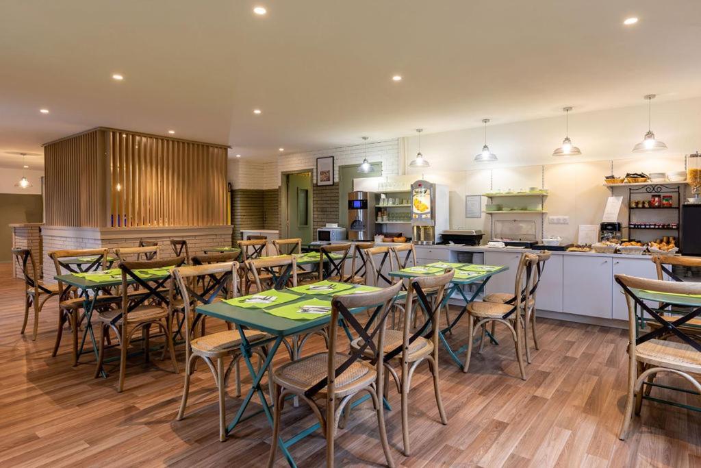 Sure Hotel By Best Western Plaisir Εξωτερικό φωτογραφία