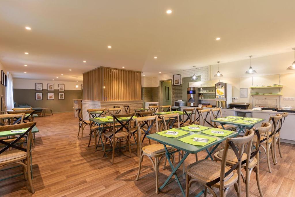 Sure Hotel By Best Western Plaisir Εξωτερικό φωτογραφία