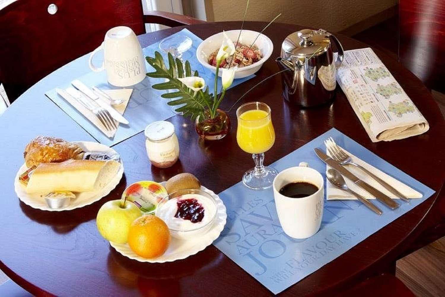 Sure Hotel By Best Western Plaisir Εξωτερικό φωτογραφία